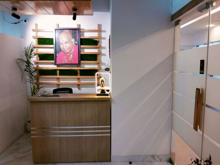 undefined, emaar-the-palm-square Commercial Office Space 1536 Sq.Ft. In Sector 66 Gurgaon 9795091