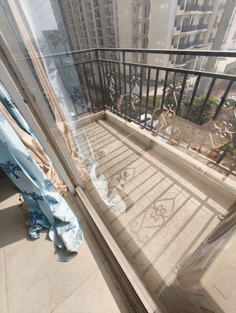 Balcony, signature-global-proxima 2 Bedroom 674 Sq.Ft. Apartment In Sector 89 Gurgaon 9795097