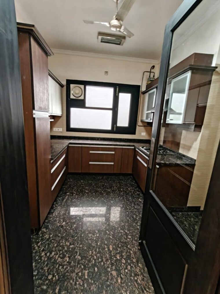 Kitchen, vasant vihar 3 Bedroom 3600 Sq.Ft. Builder Floor In Vasant Vihar Delhi 9795116