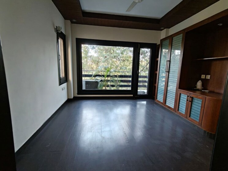 Room, vasant vihar 3 Bedroom 3600 Sq.Ft. Builder Floor In Vasant Vihar Delhi 9795116