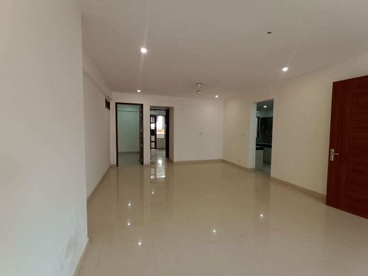 Room, rwa-residential-society-sector-46 3 Bedroom 1800 Sq.Ft. Builder Floor In Sector 46 Gurgaon 9795125