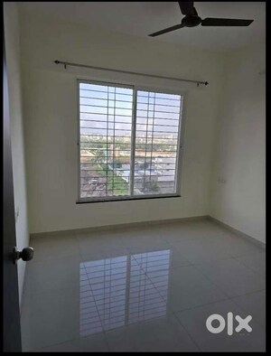 Room in 2 BHK Apartment at Kolte Patil R10, Hinjewadi – for Rent