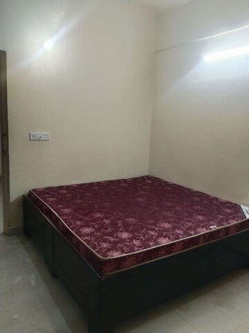 Bedroom in 1 BHK Apartment at Malhour – for Rent