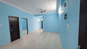 Room in 2 BHK Apartment at Vipul Khand – for Rent