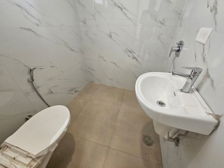 Bathroom, patiala road 3 Bedroom 1625 Sq.Ft. Apartment In Patiala Road Zirakpur 9795175