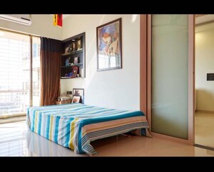 Bedroom in 2 BHK Apartment at Shiv Darshan Tower Malad West, Malad West – for Rent