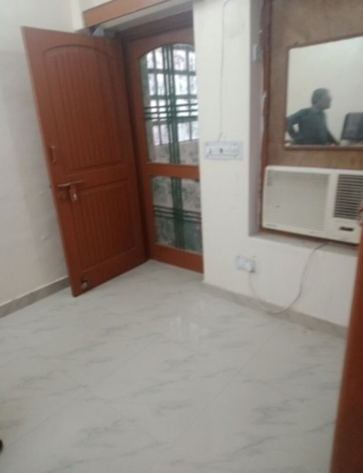 Room, aliganj 1 Bedroom 810 Sq.Ft. Villa In Aliganj Lucknow 9795230
