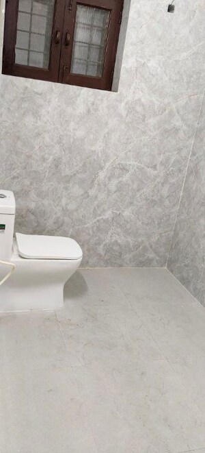 Bathroom in 2 BHK Independent House at RWA Apartments Sector 41, Sector 41 – for Rent