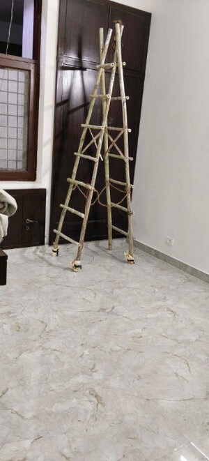 Room in 2 BHK Independent House at RWA Apartments Sector 41, Sector 41 – for Rent