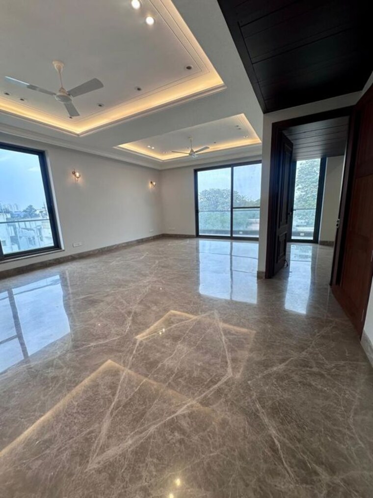 Room, green park 6+ Bedroom 6500 Sq.Ft. Independent House In Green Park Delhi 9795276