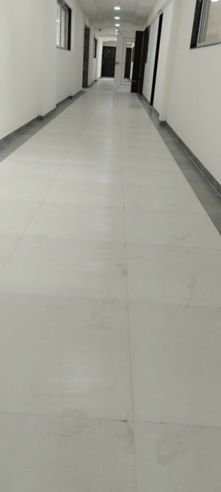 Room, jvm-corner-stone 1 Bedroom 350 Sq.Ft. Apartment In Naupada Thane 9795277