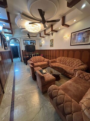 Living Room in 3 BHK Builder Floor at Chittaranjan Park – for Sale