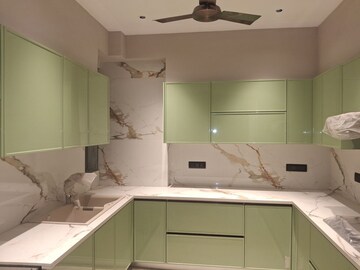 Team Area in 3 BHK Builder Floor at Dlf Phase I – for Sale