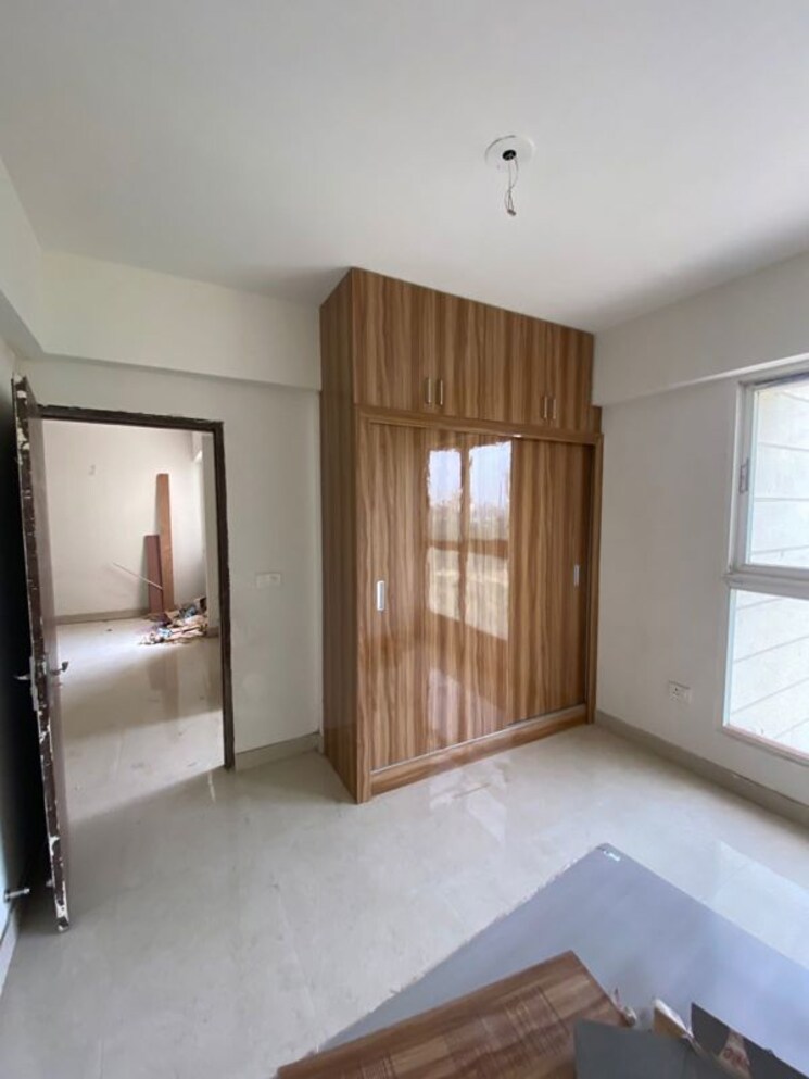 Room, signature-global-proxima 2 Bedroom 674 Sq.Ft. Apartment In Sector 89 Gurgaon 9795327