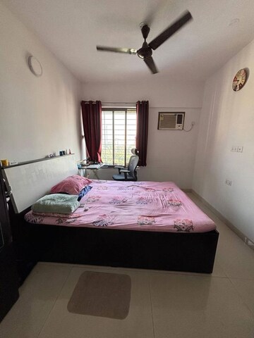 Bedroom in 2 BHK Apartment at Kalpataru Immensa, Kolshet Road – for Rent
