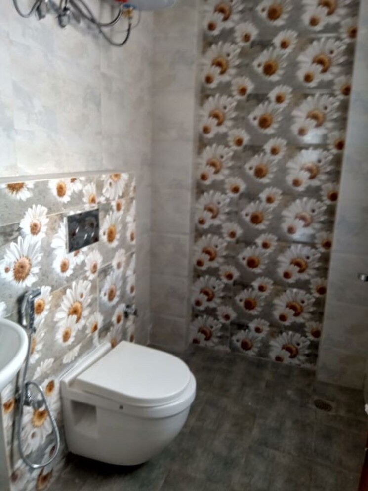 Bathroom, ireo-victory-valley 4 Bedroom 3200 Sq.Ft. Apartment In Sector 67 Gurgaon 9795326