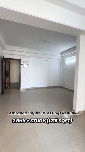 Room in 2.5 BHK Apartment at Amrapali Empire, Sain Vihar – for Sale
