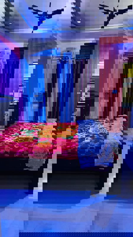 1.5 BHK + Extra Room Apartment For Rent in Polaars Royal Enclave