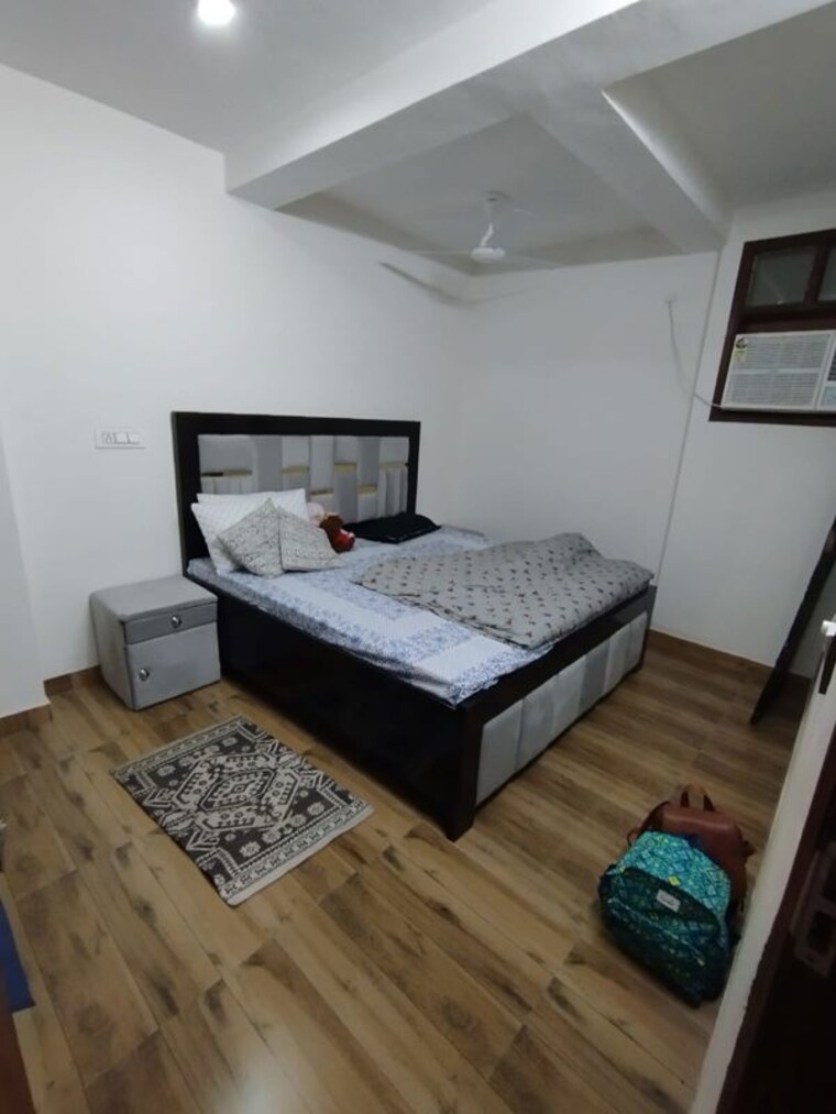 Bedroom, sushant lok ii 2.5 Bedroom 180 Sq.Yd. Builder Floor In Sushant Lok ii Gurgaon 9795355