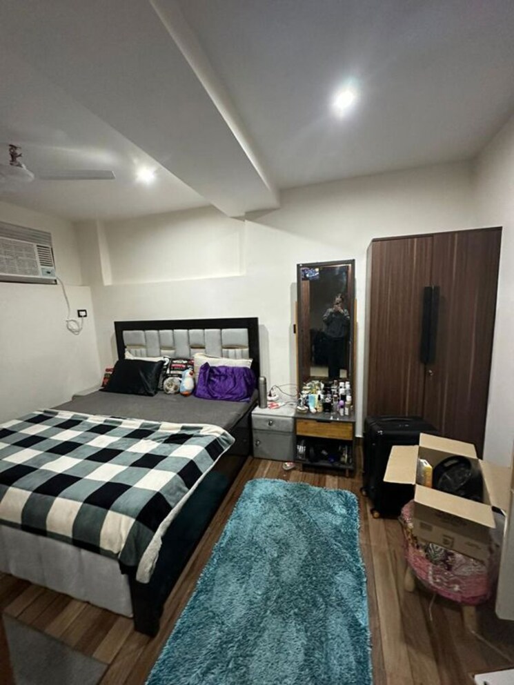 Bedroom, sushant lok ii 2.5 Bedroom 180 Sq.Yd. Builder Floor In Sushant Lok ii Gurgaon 9795355