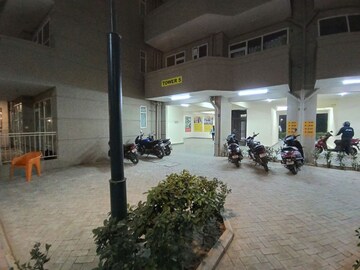 Parking in 2 BHK Apartment at Pyramid Heights, Sector 85 – for Rent