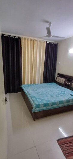 2 BHK Apartment For Rent in Pyramid Heights