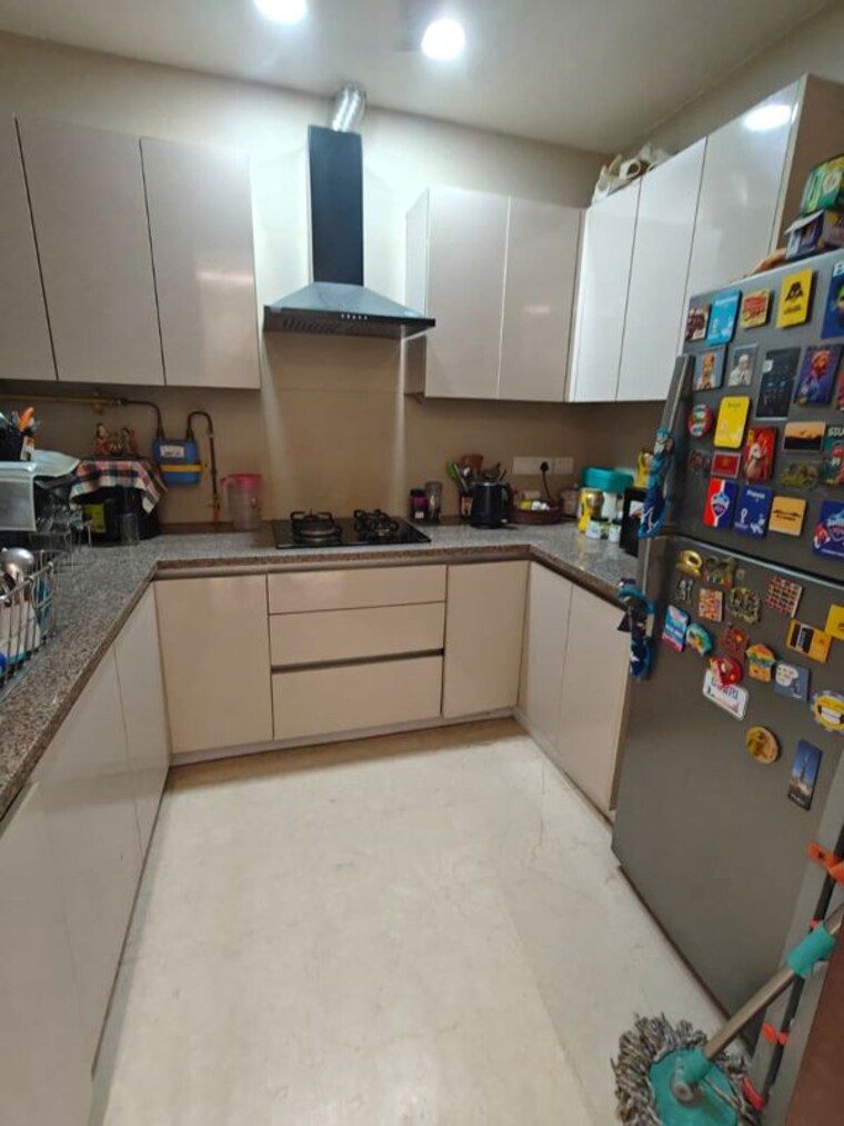 Kitchen, east of kailash 3 Bedroom 1150 Sq.Ft. Builder Floor In East Of Kailash Delhi 9795364