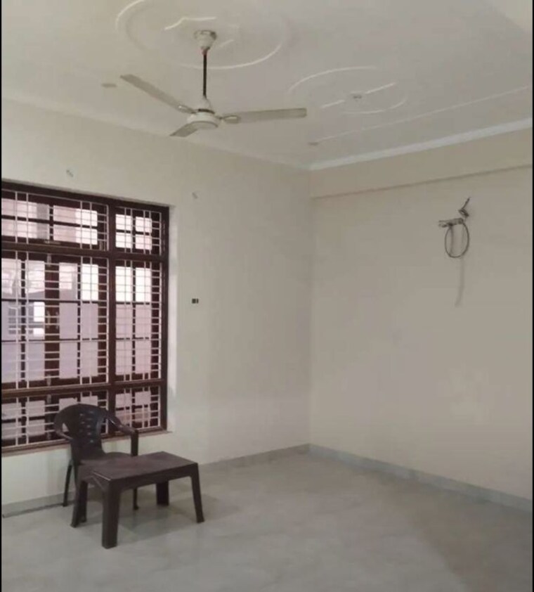 Room, the mall avenue 3 Bedroom 1620 Sq.Ft. Apartment In The Mall Avenue Lucknow 9795369