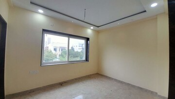 Room in 6+ BHK Independent House at Labhandi – for Rent