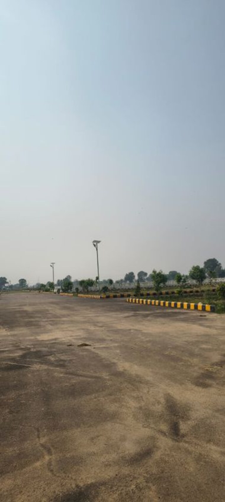 undefined, sector 17b yamuna expressway  250 Sq.Yd. Plot In Sector 17b Yamuna Expressway Greater Noida 9795373