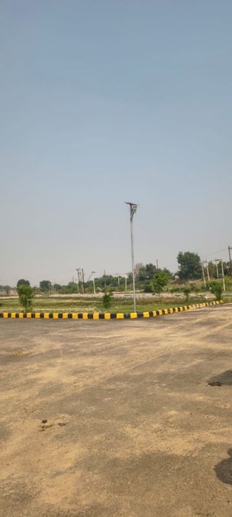 undefined, sector 17b yamuna expressway  250 Sq.Yd. Plot In Sector 17b Yamuna Expressway Greater Noida 9795373