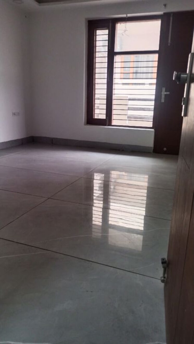 Room, uday-arden-45 3 Bedroom 1500 Sq.Ft. Builder Floor In Sector 45 Gurgaon 9795374