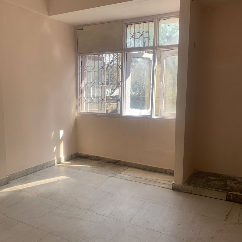 3.5 BHK + Extra Room Apartment For Rent in Katwaria Sarai