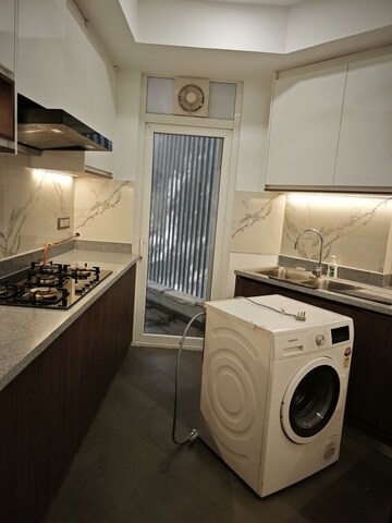 Kitchen in 4 BHK Builder Floor at DLF Building 10, Dlf Phase ii – for Rent