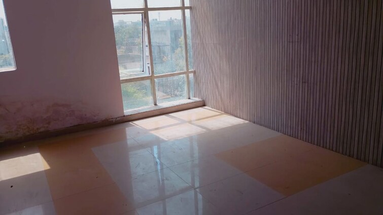 Floor Plan, sector 58 Commercial Showroom 43000 Sq.Ft. In Sector 58 Noida 9795351