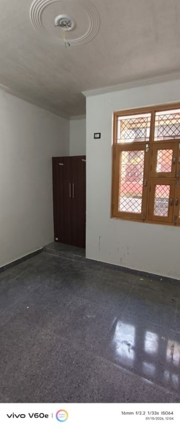 Room in 1.5 BHK Independent House at Sector 22 – for Rent