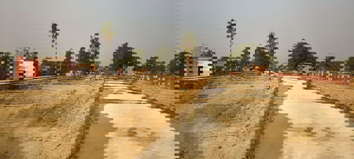 Plot For Sale in Kasna Industrial Area