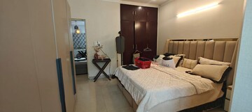 Bedroom in 5 BHK Villa at Eldeco Mansionz, Sector 48 – for Sale
