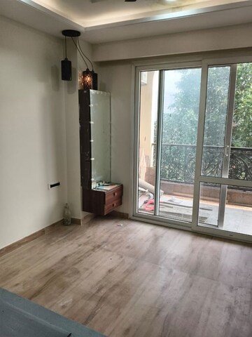 Room in 4 BHK Builder Floor at Ansal Sushant Residency, Sushant Lok Iii – for Rent