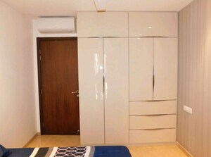 Furnished Amenities in 2 BHK Apartment at Hiranandani Castle Rock, Powai – for Rent