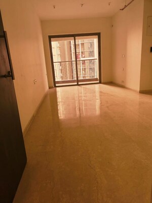 2 BHK Apartment For Rent in Kalpataru Paramount, Kapur Bawdi