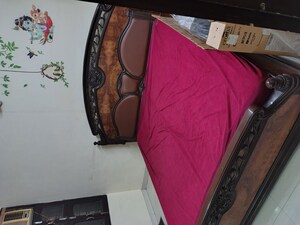 Furnished Amenities in 1 BHK Builder Floor at Huda Market, Sector 31 – for Rent