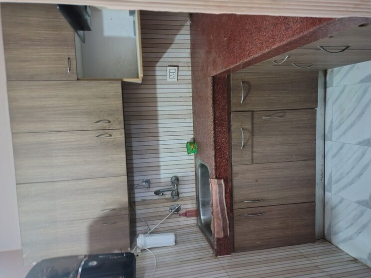 Room, huda-market 1 Bedroom 285 Sq.Ft. Builder Floor In Sector 31 Gurgaon 9795508