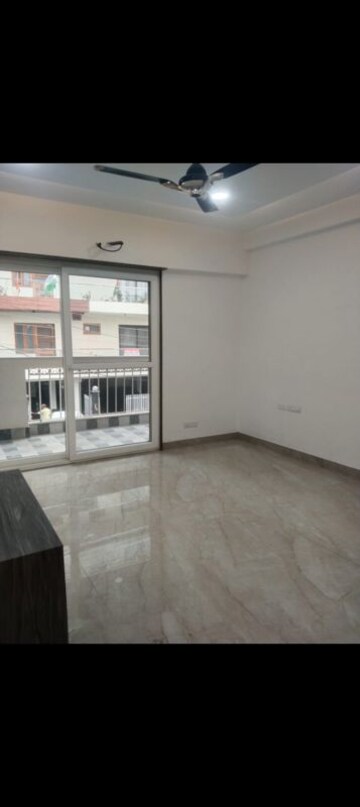 Room in 3.5 BHK Builder Floor at Jadhunath Enclave, Sector 29 – for Rent