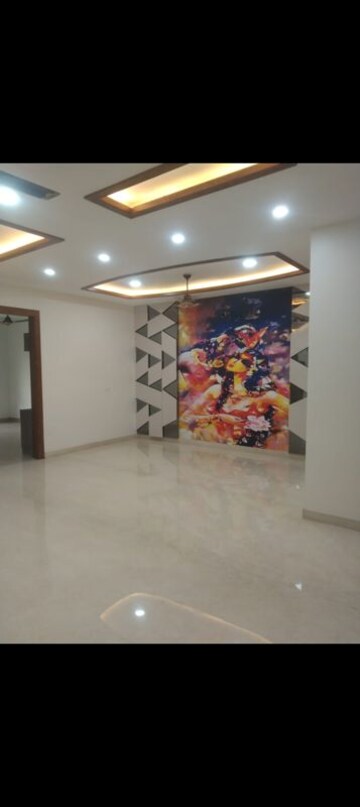 Room in 3.5 BHK Builder Floor at Jadhunath Enclave, Sector 29 – for Rent