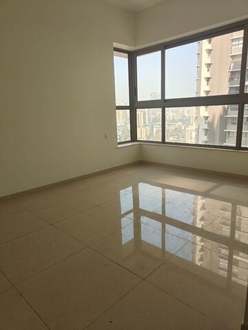 Kitchen in 2 BHK Apartment at Kalpataru Paramount, Kapur Bawdi – for Rent