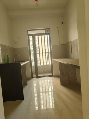 Kitchen in 2 BHK Apartment at Kalpataru Paramount, Kapur Bawdi – for Rent