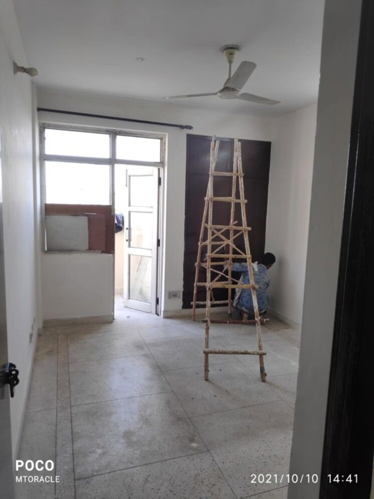 undefined, sector 19 dwarka 3 Bedroom 1400 Sq.Ft. Apartment In Sector 19 Dwarka Delhi 9795689