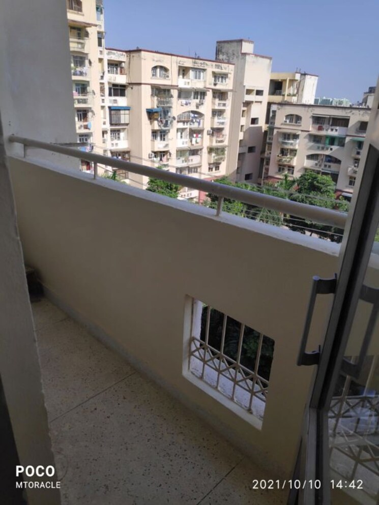 Balcony, sector 19 dwarka 3 Bedroom 1400 Sq.Ft. Apartment In Sector 19 Dwarka Delhi 9795689