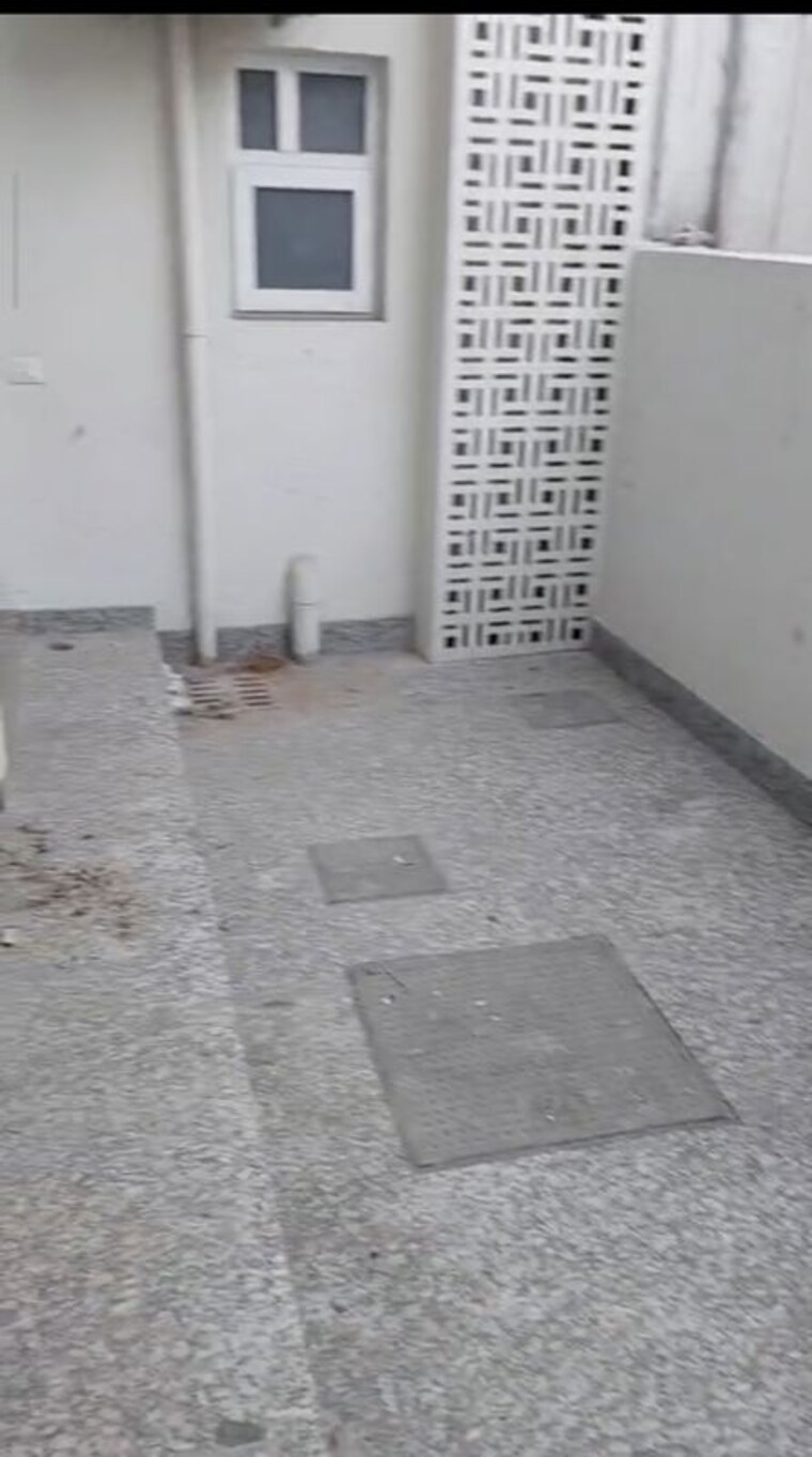 Room, wave-city 2.5 Bedroom 194 Sq.Ft. Apartment In Wave City Ghaziabad 9795876